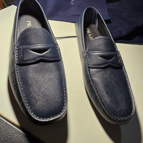 Prada Saffiano Loafer - Picture 1 of 10